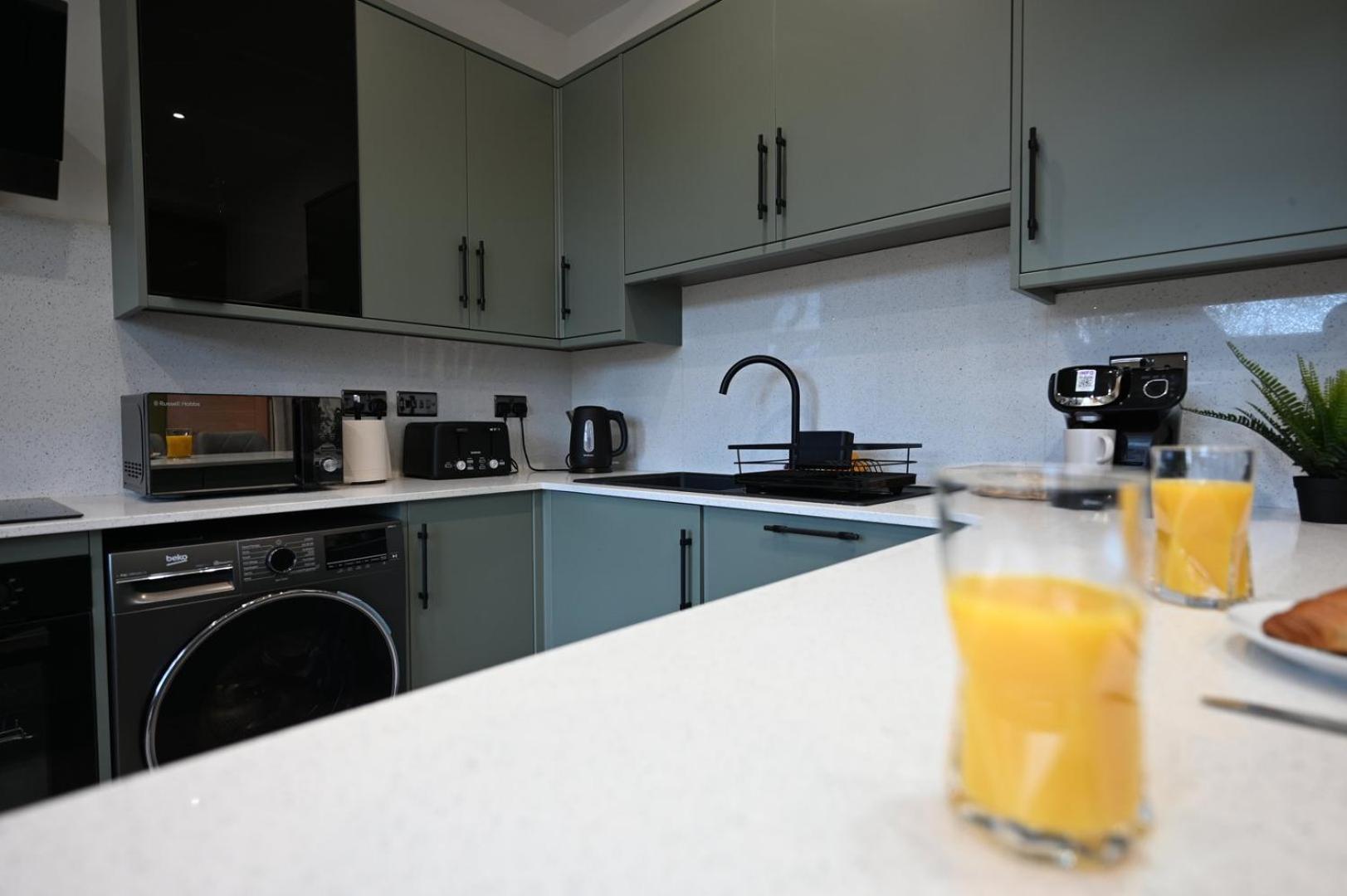 Luxury Two Bed Apartment - Cardiff City Centre Εξωτερικό φωτογραφία